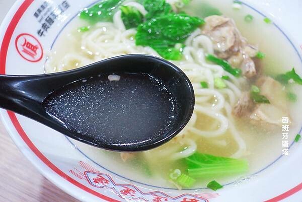 順興集團 牛肉麵專賣店｜三重大智街必吃，被牛肉麵耽誤的鹽滷豆