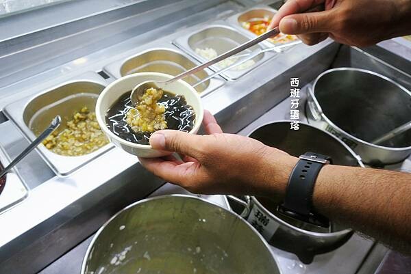 順興集團 牛肉麵專賣店｜三重大智街必吃，被牛肉麵耽誤的鹽滷豆