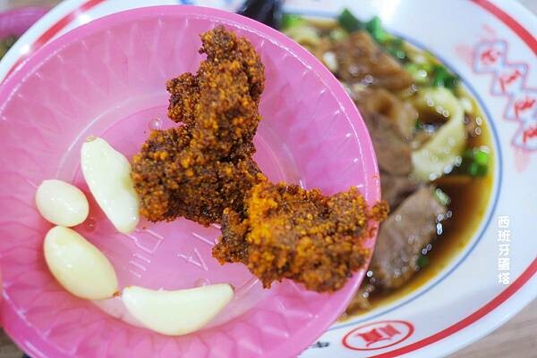 順興集團 牛肉麵專賣店｜三重大智街必吃，被牛肉麵耽誤的鹽滷豆