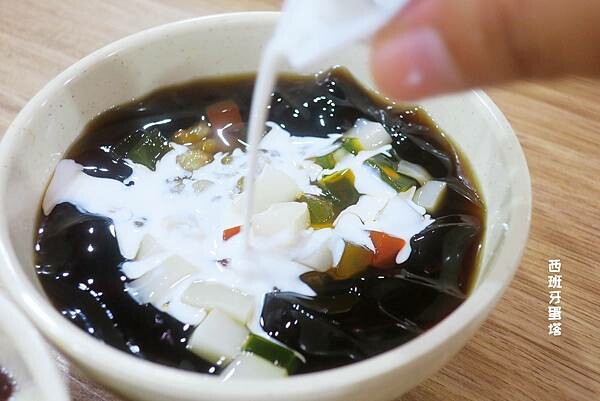 順興集團 牛肉麵專賣店｜三重大智街必吃，被牛肉麵耽誤的鹽滷豆