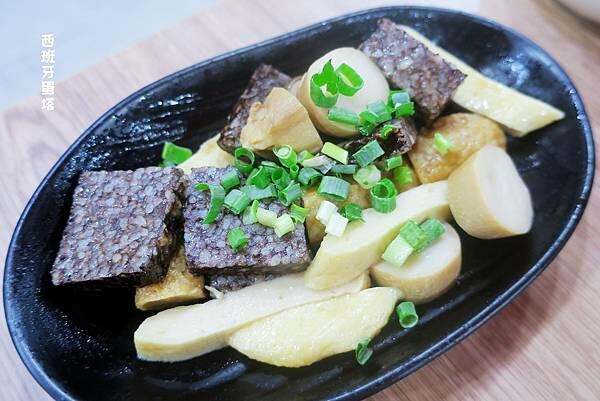 順興集團 牛肉麵專賣店｜三重大智街必吃，被牛肉麵耽誤的鹽滷豆