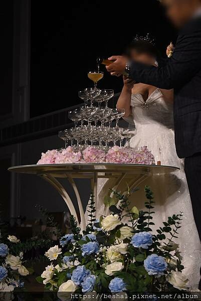 豺狼到新竹參觀婚宴會館?伊薇儷新竹婚宴會館全白色歐式建築有如