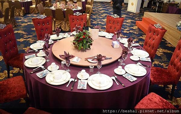 豺狼到新竹參觀婚宴會館?伊薇儷新竹婚宴會館全白色歐式建築有如