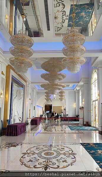 豺狼到新竹參觀婚宴會館?伊薇儷新竹婚宴會館全白色歐式建築有如