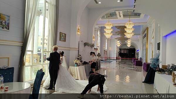 豺狼到新竹參觀婚宴會館?伊薇儷新竹婚宴會館全白色歐式建築有如