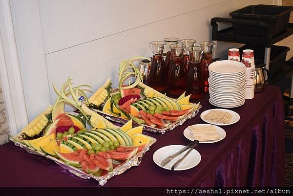 豺狼到新竹參觀婚宴會館?伊薇儷新竹婚宴會館全白色歐式建築有如
