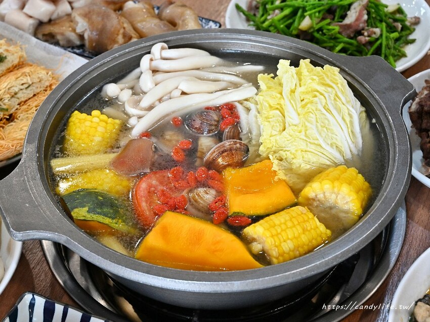 彰化縣芳苑鄉阿華羊肉店|在地老饕推薦的溫體羊肉爐,採用自養羊隻,料多實在,蔬菜湯頭更是讚