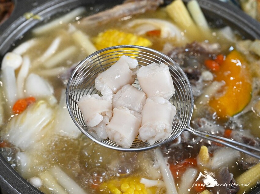 彰化縣芳苑鄉阿華羊肉店|在地老饕推薦的溫體羊肉爐,採用自養羊隻,料多實在,蔬菜湯頭更是讚