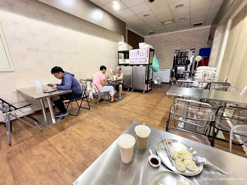 台中市北區籠湯籠吸手作湯包-台中手工小籠湯包推薦