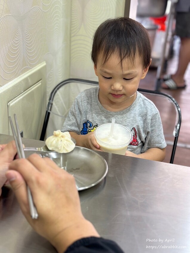 台中市北區籠湯籠吸手作湯包-台中手工小籠湯包推薦