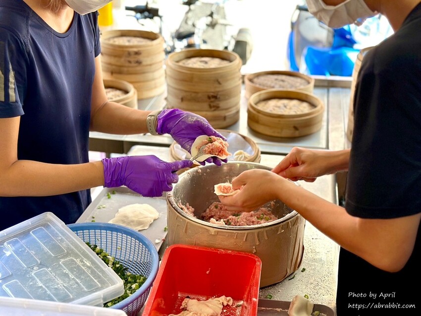 台中市北區籠湯籠吸手作湯包-台中手工小籠湯包推薦