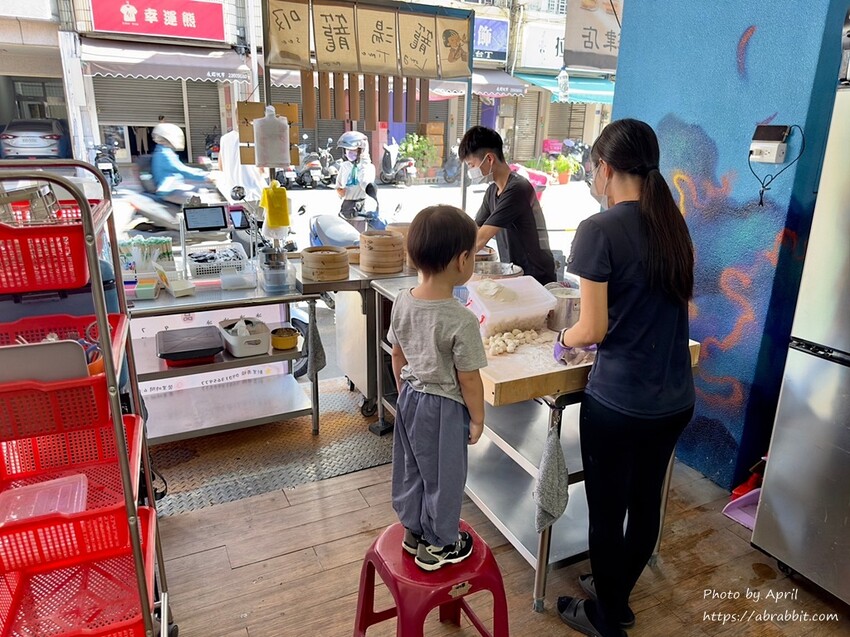 台中市北區籠湯籠吸手作湯包-台中手工小籠湯包推薦