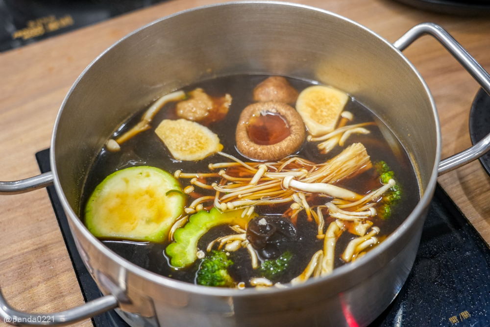 桃園中壢｜小牧鍋minimoo-桃園中壢店．418元起火鍋吃到飽，自助吧超澎湃～