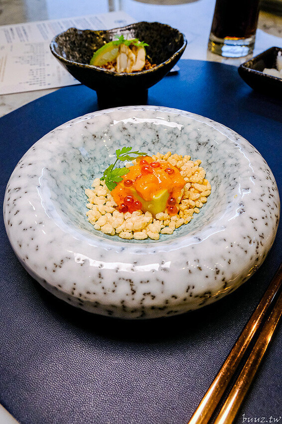 明水然．樂台中慶生餐廳首選，Google評論高達4.8慶生必探名店，頂級無菜單鐵板燒，$1600有活龍蝦、A5和牛、干貝CP值高！