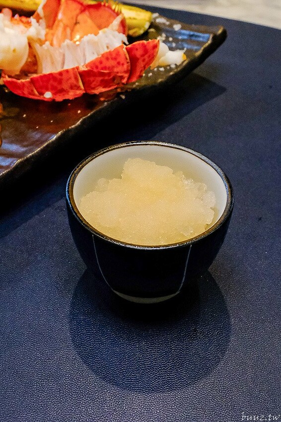 明水然．樂台中慶生餐廳首選，Google評論高達4.8慶生必探名店，頂級無菜單鐵板燒，$1600有活龍蝦、A5和牛、干貝CP值高！