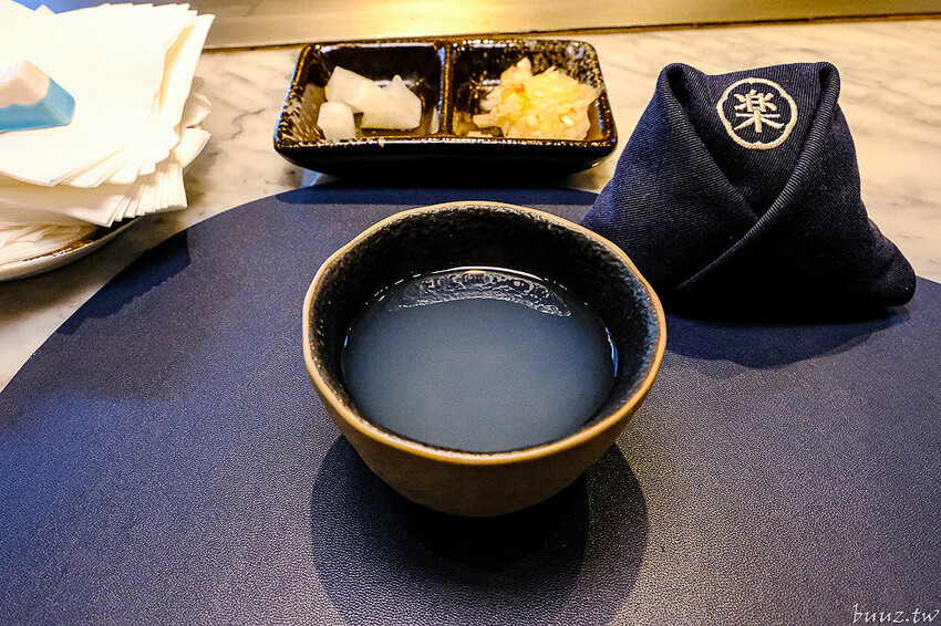 明水然．樂台中慶生餐廳首選，Google評論高達4.8慶生必探名店，頂級無菜單鐵板燒，$1600有活龍蝦、A5和牛、干貝CP值高！