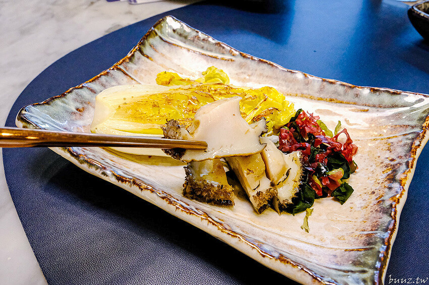 明水然．樂台中慶生餐廳首選，Google評論高達4.8慶生必探名店，頂級無菜單鐵板燒，$1600有活龍蝦、A5和牛、干貝CP值高！