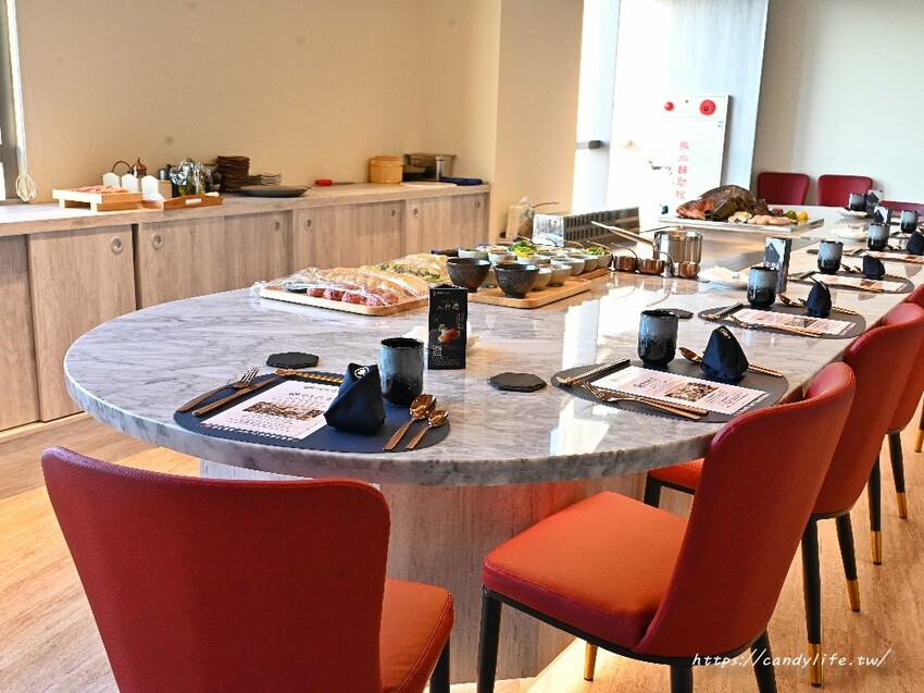 台中市東區明水然·樂 無菜單鐵板燒｜台北一位難求無菜單鐵板燒名店，中台灣首店在這裡～