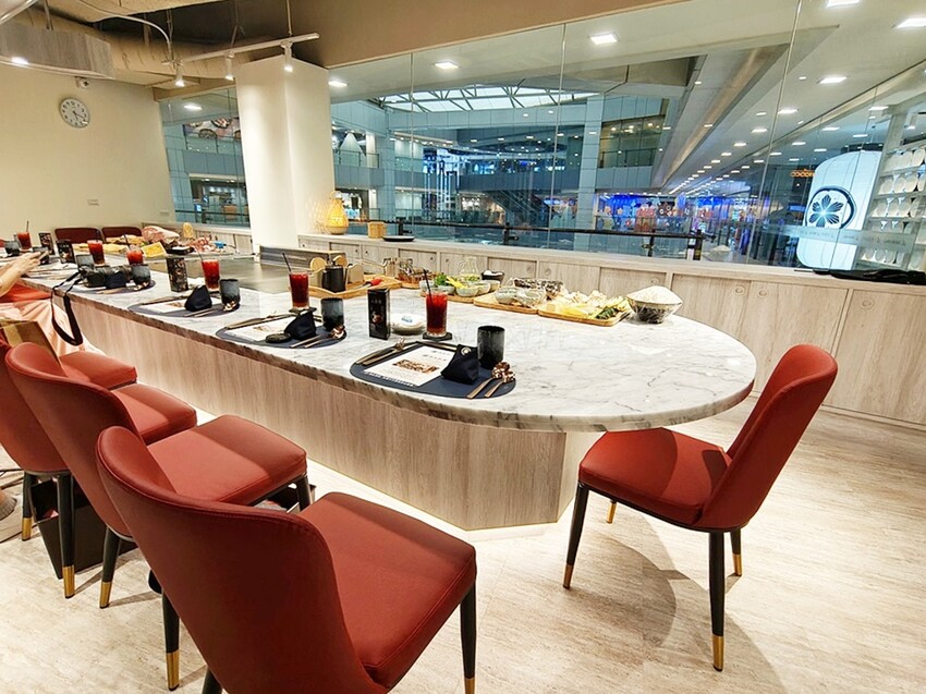 台中市東區明水然・樂 ｜台灣連續兩年最難訂位的無菜單鐵板燒冠軍名店 Google 評論4.8高分，幾乎零負評無菜單鐵板燒