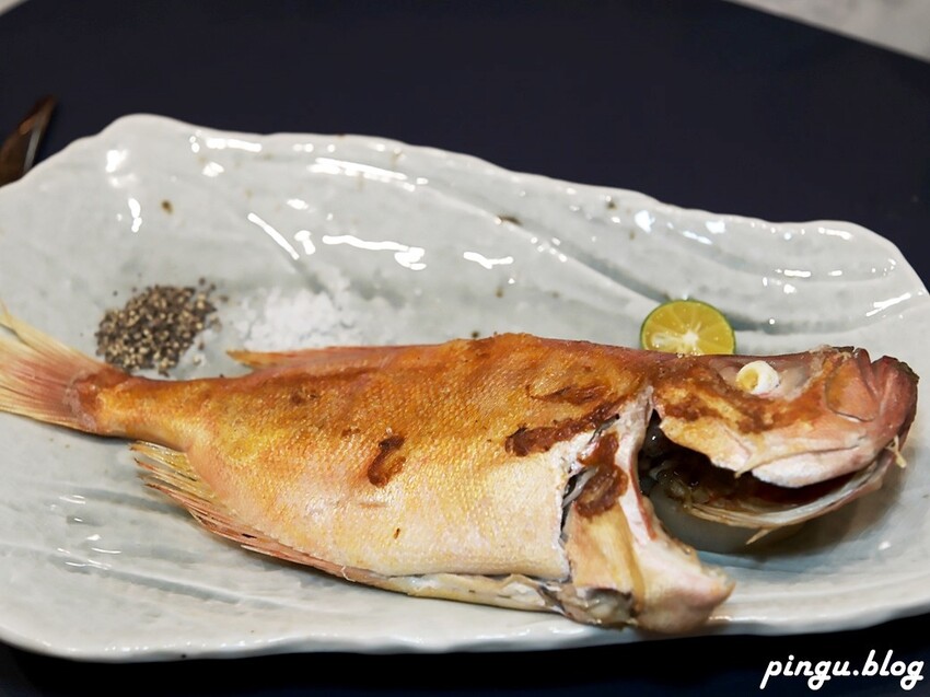 台中市東區明水然・樂 ｜台灣連續兩年最難訂位的無菜單鐵板燒冠軍名店 Google 評論4.8高分，幾乎零負評無菜單鐵板燒