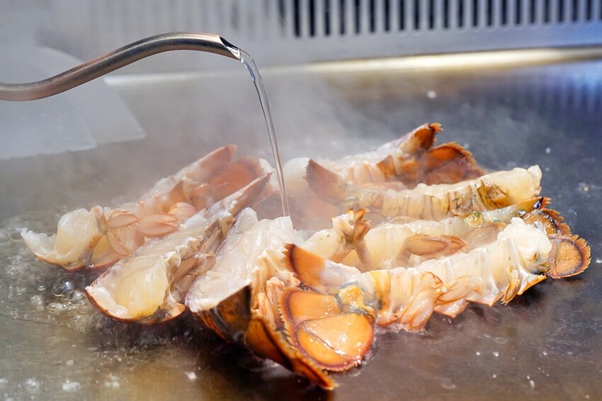 台中市東區台北一位難求無菜單鐵板燒名店，中台灣首店就在這，沒有預約吃不到！