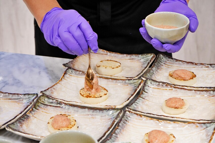 台中市東區台北一位難求無菜單鐵板燒名店，中台灣首店就在這，沒有預約吃不到！