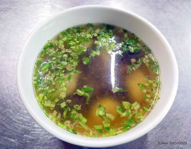 (新竹美食)「阿金黑糯米餃」(White and purple sticky dumpling, light dishes booth), Hsinchu, central market, SJKen, Oct 3, 2023 (新竹美食)「阿金黑糯米餃」(White and purple sticky dumpling, light dishes booth), Hsinchu, central market, SJKen, Oct 3, 2023