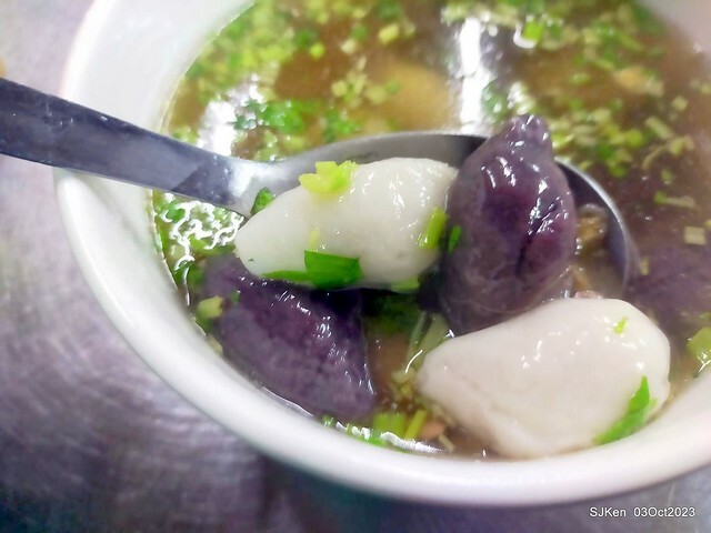 (新竹美食)「阿金黑糯米餃」(White and purple sticky dumpling, light dishes booth), Hsinchu, central market, SJKen, Oct 3, 2023 (新竹美食)「阿金黑糯米餃」(White and purple sticky dumpling, light dishes booth), Hsinchu, central market, SJKen, Oct 3, 2023