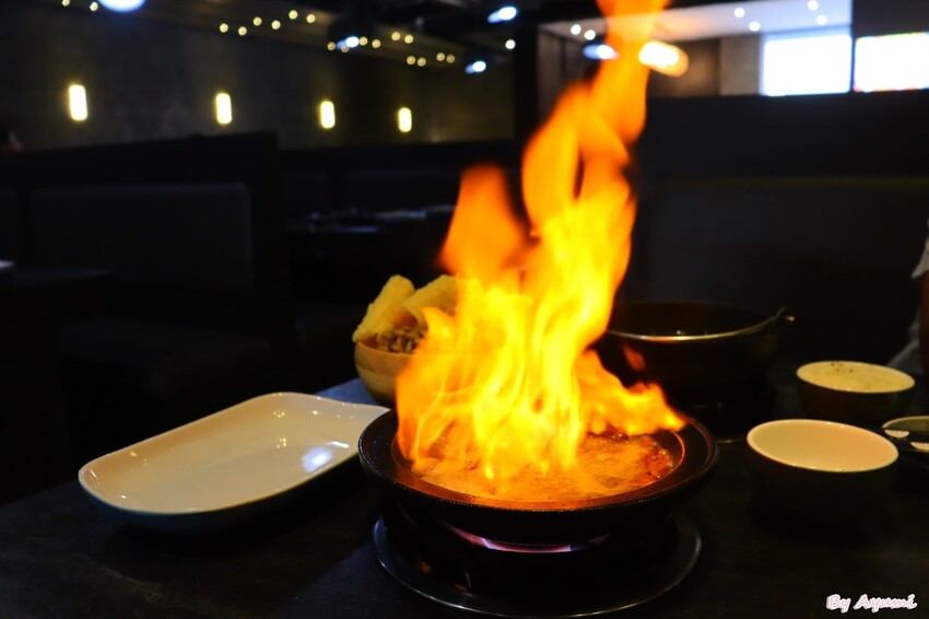 [台中鍋物推薦]一畝石鍋豐原店/豐富的蔬食、飲料冰品自助吧/