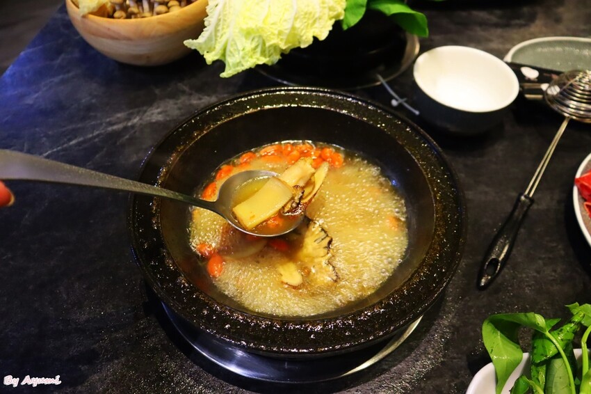 [台中鍋物推薦]一畝石鍋豐原店/豐富的蔬食、飲料冰品自助吧/