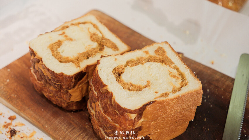 台中市西區永豐吐司 建國店|台中美食|每日限量出爐的葡式蛋塔、鮮奶製成的各種吐司,還有超好吃的蛋黃酥、奶油菠蘿
