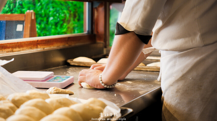 台中市西區永豐吐司 建國店|台中美食|每日限量出爐的葡式蛋塔、鮮奶製成的各種吐司,還有超好吃的蛋黃酥、奶油菠蘿