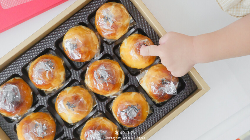 台中市西區永豐吐司 建國店|台中美食|每日限量出爐的葡式蛋塔、鮮奶製成的各種吐司,還有超好吃的蛋黃酥、奶油菠蘿