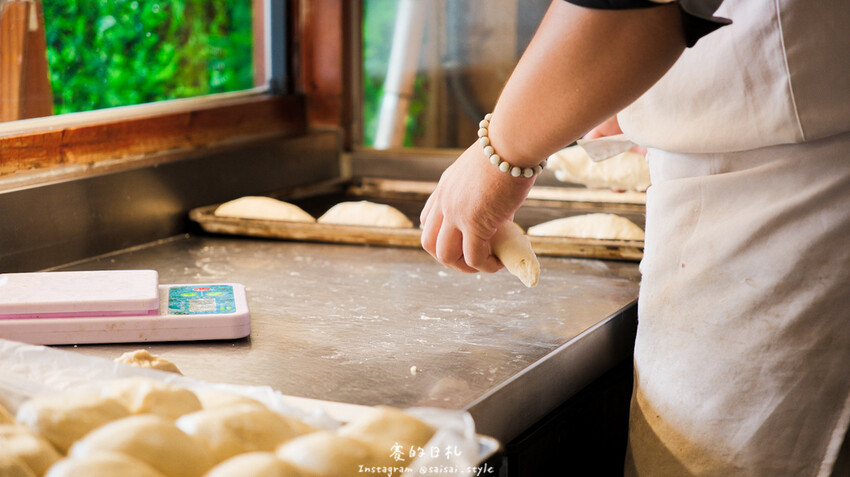 台中市西區永豐吐司 建國店|台中美食|每日限量出爐的葡式蛋塔、鮮奶製成的各種吐司,還有超好吃的蛋黃酥、奶油菠蘿