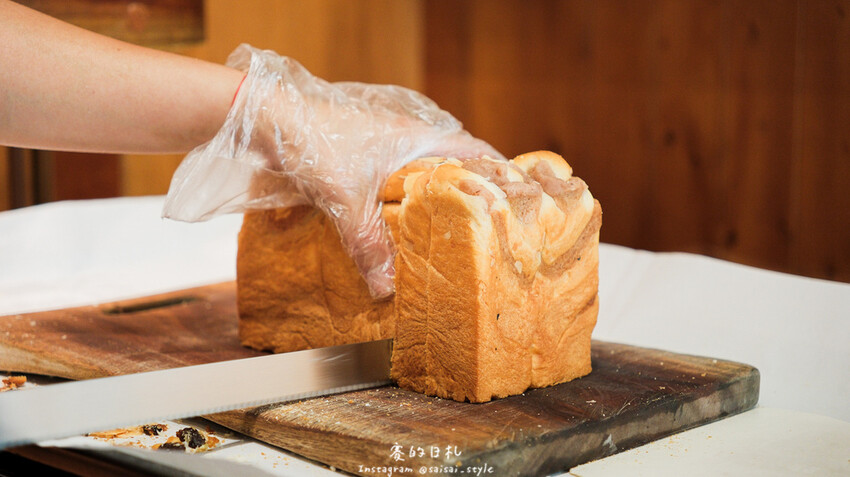 台中市西區永豐吐司 建國店|台中美食|每日限量出爐的葡式蛋塔、鮮奶製成的各種吐司,還有超好吃的蛋黃酥、奶油菠蘿