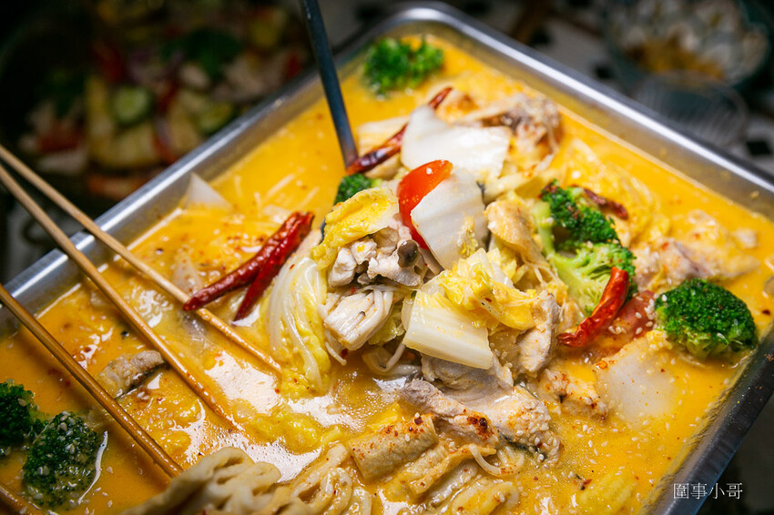 宜蘭蘇澳美食推薦-阿美mama手作廚房,採預約制的超可愛一人小店~濃郁漁港風味餐點美味異常啊啊啊~小米酒特調豪邁又細致呢! @圍事小哥的幸福相框