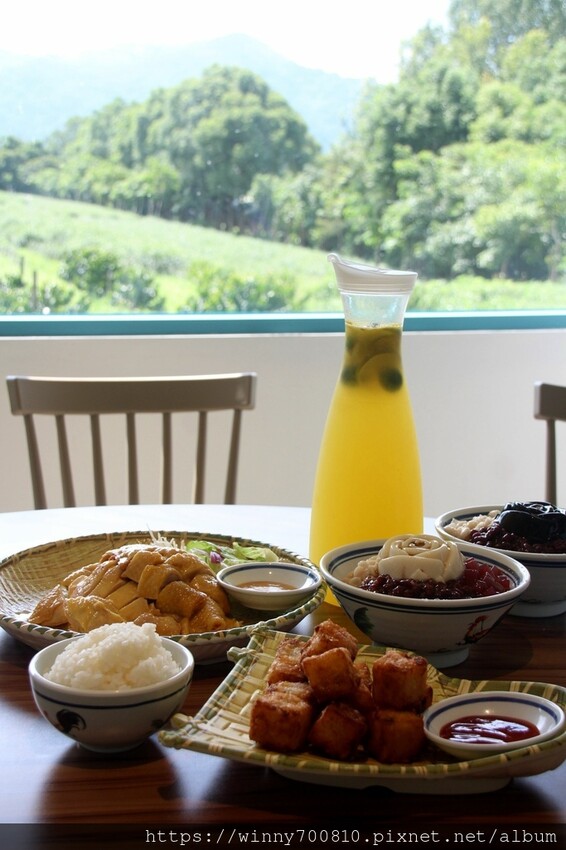 新北市新店區新北/新店 進駐於「文山農場」内,唯一一家餐廳【六堆文山新客家料理】老饕推薦的客家菜與小吃,甜湯銅板價