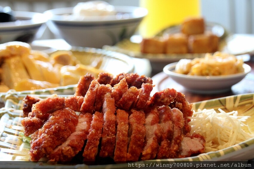 新北市新店區新北/新店 進駐於「文山農場」内,唯一一家餐廳【六堆文山新客家料理】老饕推薦的客家菜與小吃,甜湯銅板價