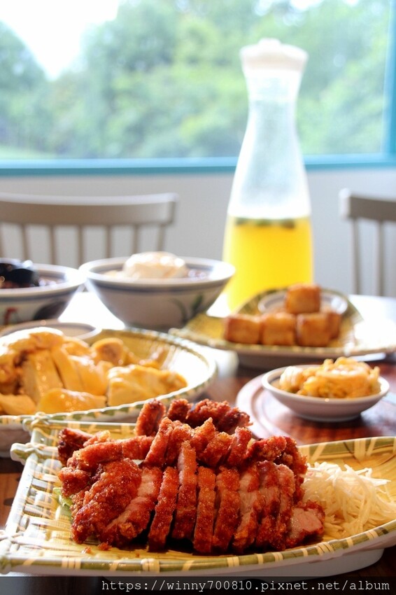 新北市新店區新北/新店 進駐於「文山農場」内,唯一一家餐廳【六堆文山新客家料理】老饕推薦的客家菜與小吃,甜湯銅板價