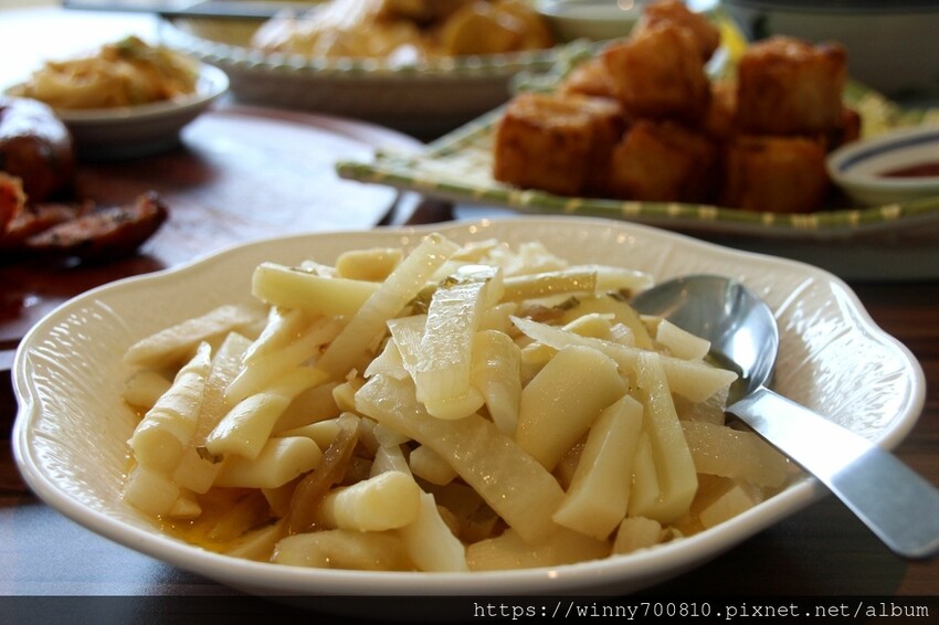 新北市新店區新北/新店 進駐於「文山農場」内,唯一一家餐廳【六堆文山新客家料理】老饕推薦的客家菜與小吃,甜湯銅板價