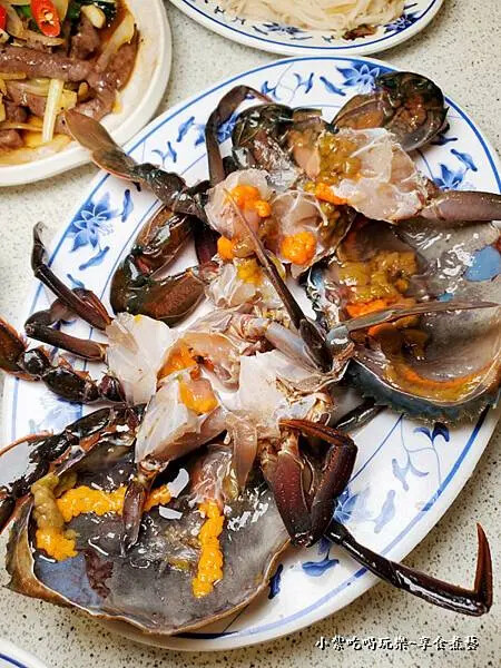 2隻活體紅蟳-大紅蕃薑母鴨羅東旗艦店 (3).jpg