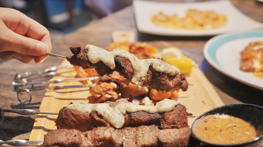 新北市三峽區[三峽美食] 藍爵歐陸餐酒館｜學生聚餐首選「KTV包廂」親子用餐送玩具！