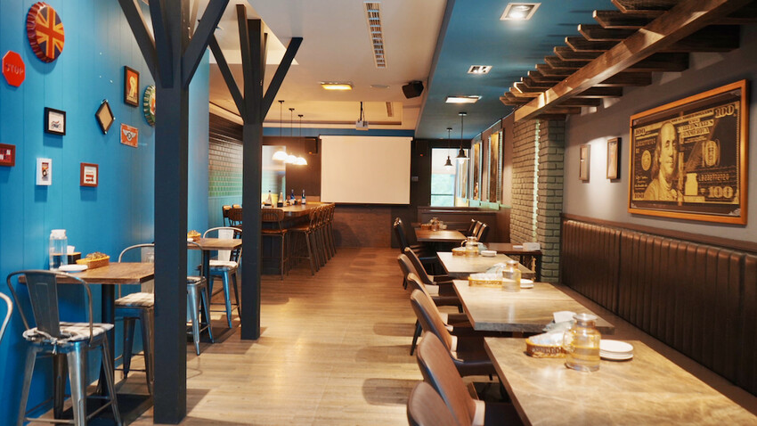 新北市三峽區[三峽美食] 藍爵歐陸餐酒館｜學生聚餐首選「KTV包廂」親子用餐送玩具！