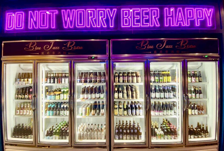 新北市三峽區[三峽美食] 藍爵歐陸餐酒館｜學生聚餐首選「KTV包廂」親子用餐送玩具！