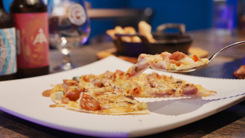 新北市三峽區[三峽美食] 藍爵歐陸餐酒館｜學生聚餐首選「KTV包廂」親子用餐送玩具！