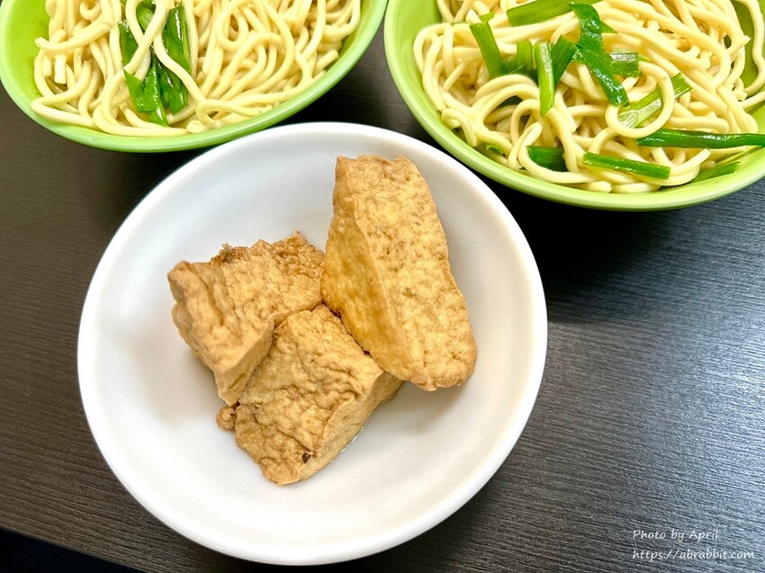 台中市南區民生豬血-台中在地人超愛舊酒廠周邊美食