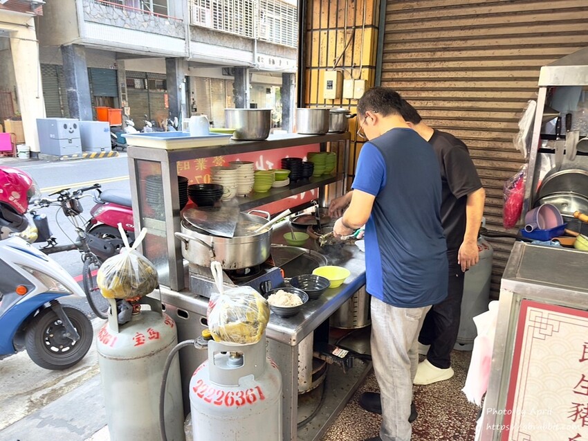 台中市南區民生豬血-台中在地人超愛舊酒廠周邊美食