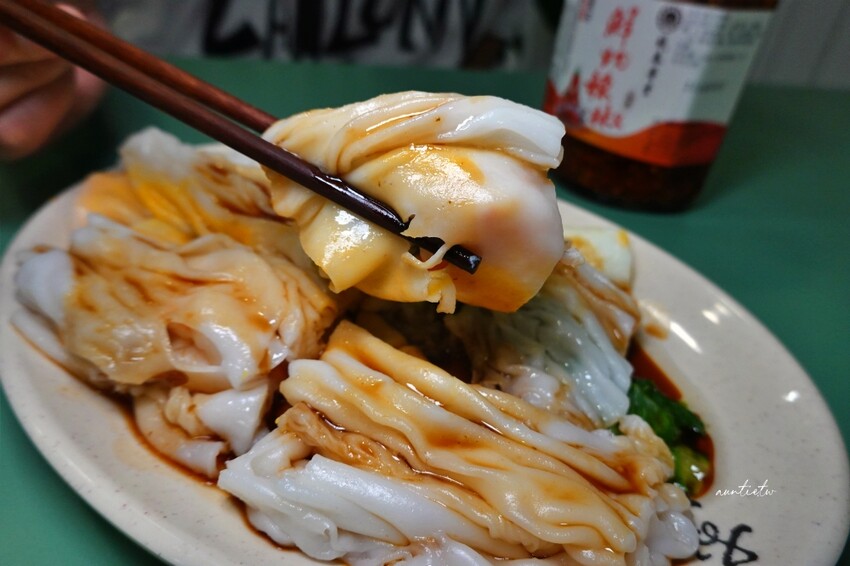 台北市內湖區【台北】何仙姑港式煲仔飯，酥脆鍋巴、軟嫩腸粉，內湖港式煲仔飯