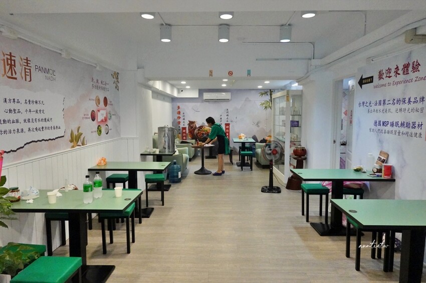 台北市內湖區【台北】何仙姑港式煲仔飯，酥脆鍋巴、軟嫩腸粉，內湖港式煲仔飯