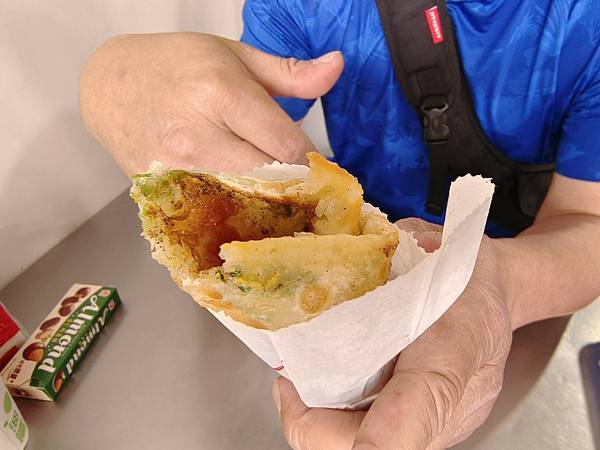 南投埔里清寶鹹油條!在地人激推古早味獨特酥炸口感、多樣配料,排隊也甘願~